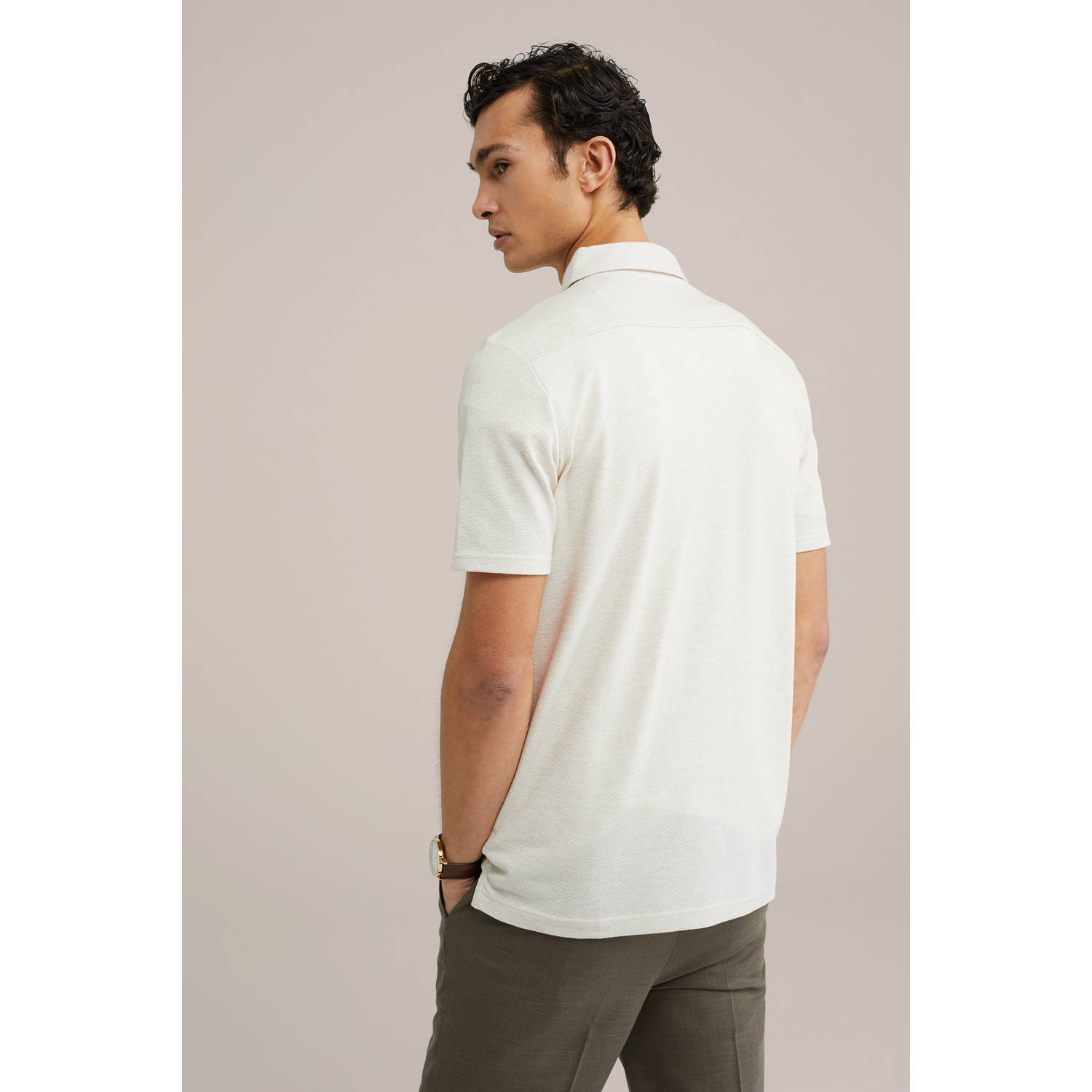 WE Fashion slim polo met textuur ecru