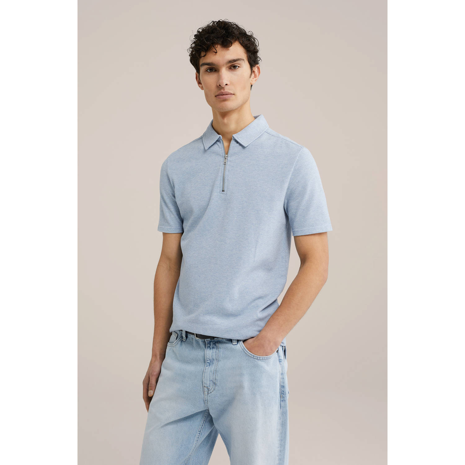 WE Fashion slim polo met textuur lichtblauw