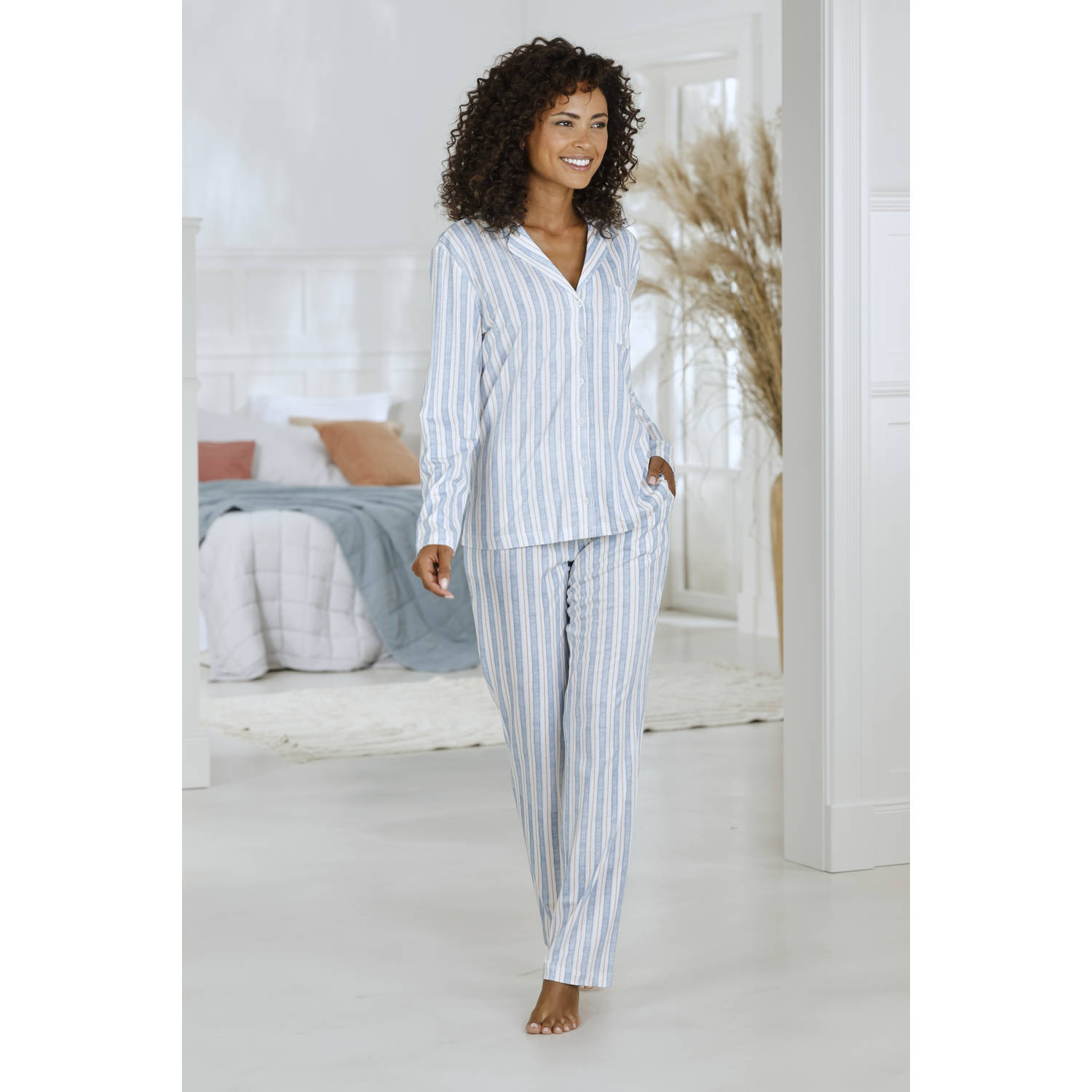 Vivance Dreams pyjama lichtblauw wit