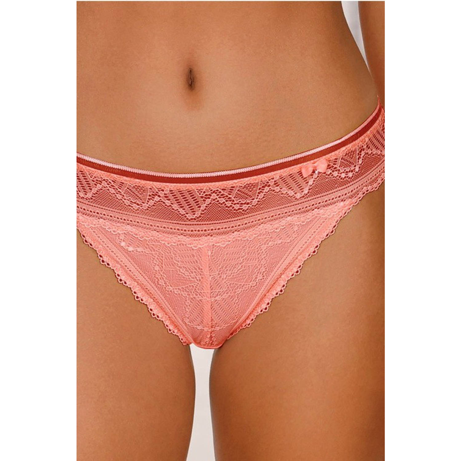 Lascana string zalmroze