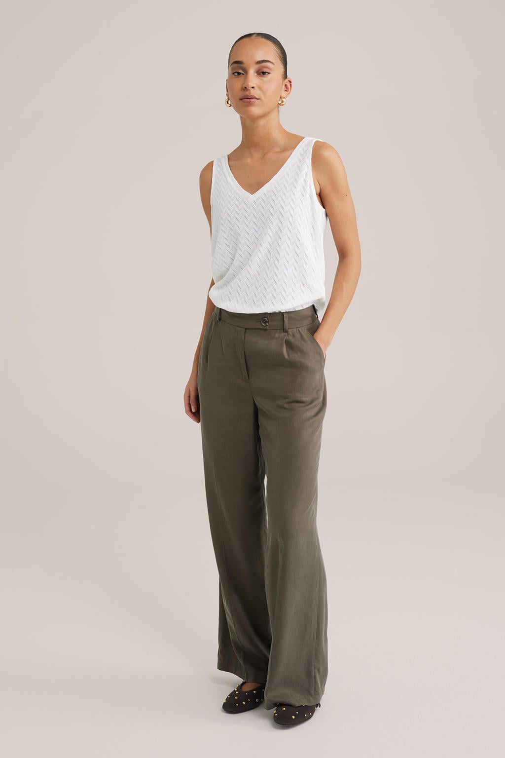 Witte dames WE Fashion top fijn gebreid van polyester met effen, spaghettibandjes, V-hals en ajour details