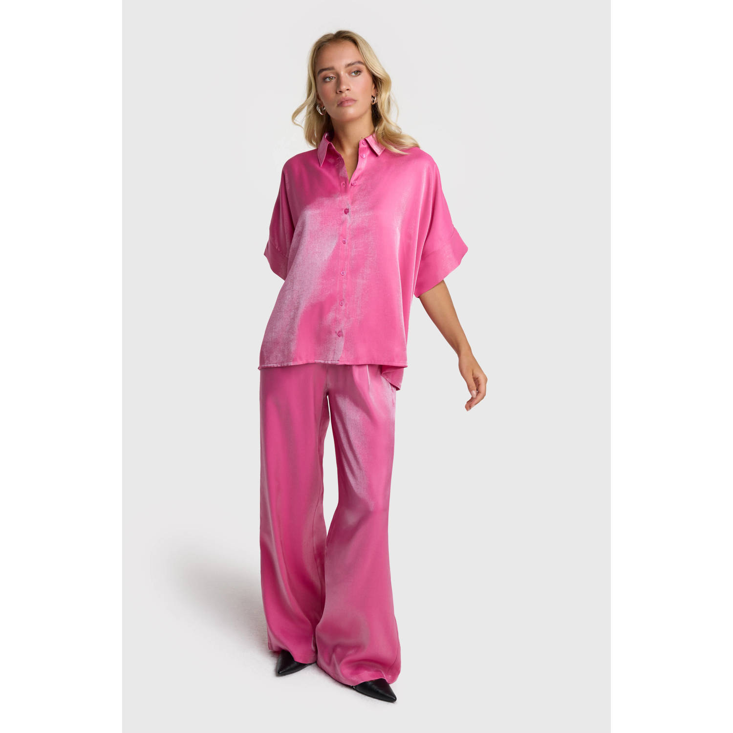 ALIX THE LABEL Dames Broeken Ladies Woven Shine Wide Leg Pants Roze