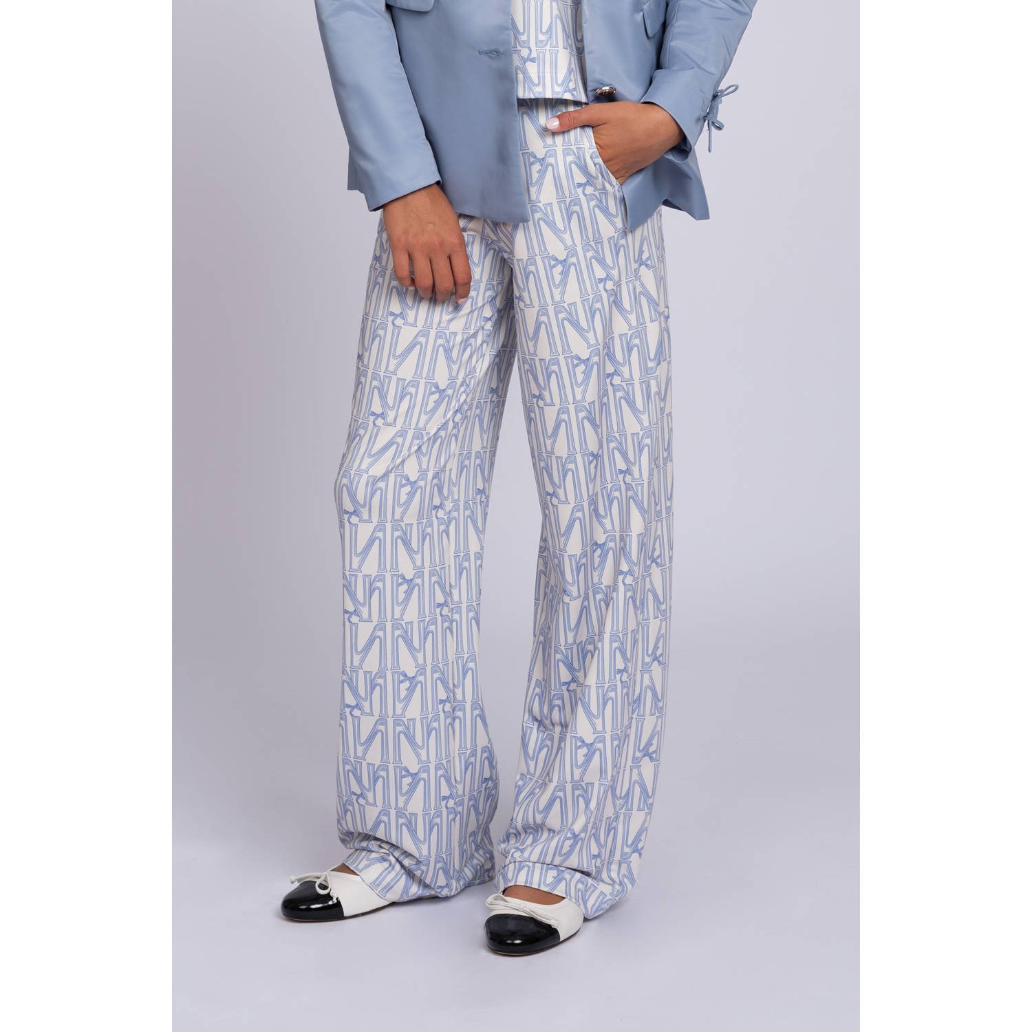 NIK&NIK wide leg casual broek lichtblauw