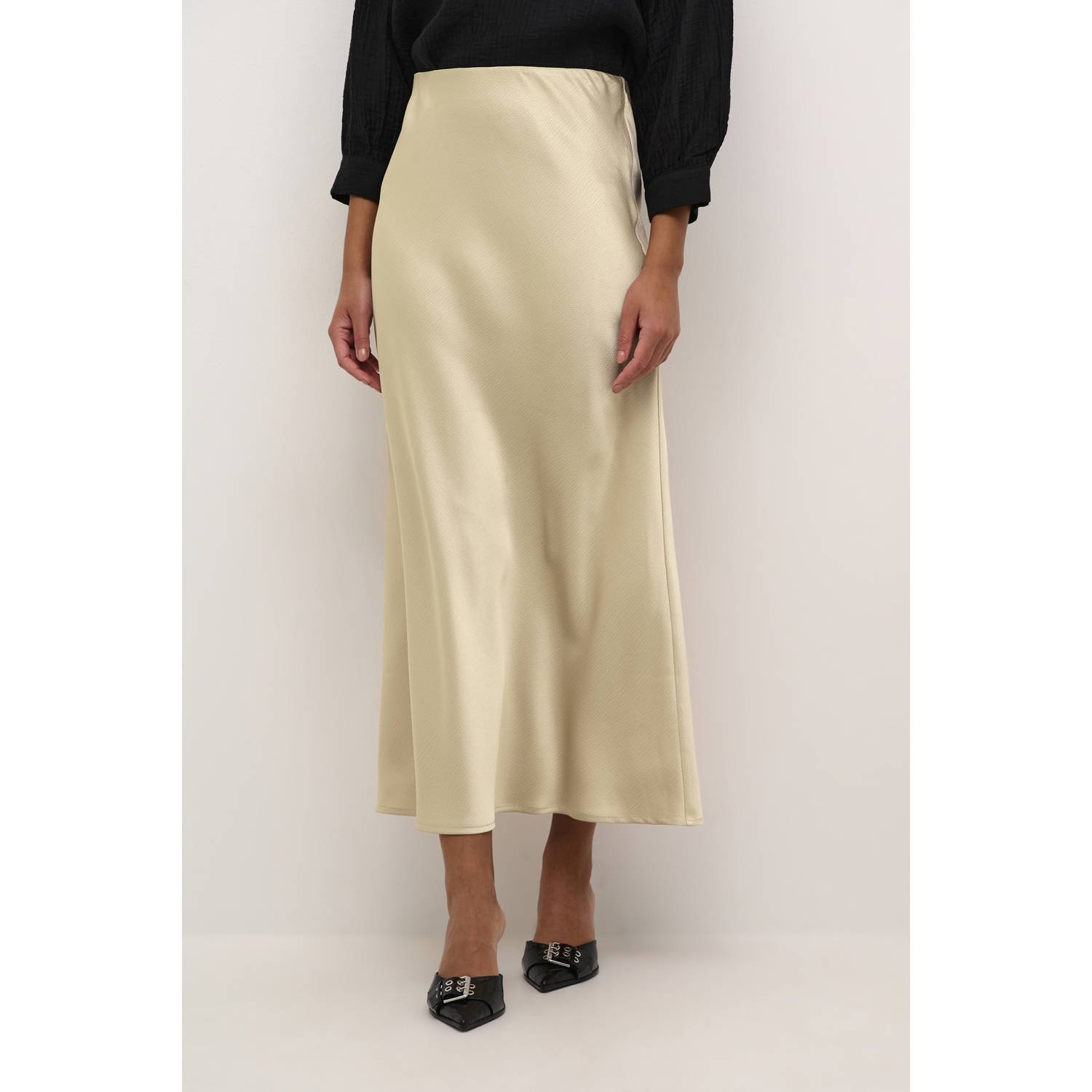 Kaffe X Ellen Hoog satijnen midi rok champagne
