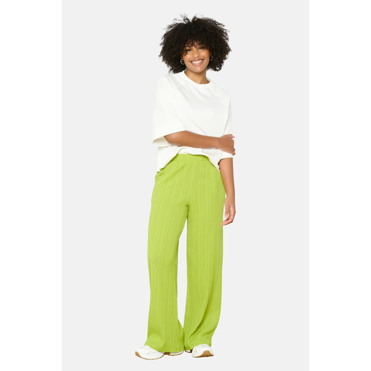 LOLALIZA wide leg regular waist broek limegroen