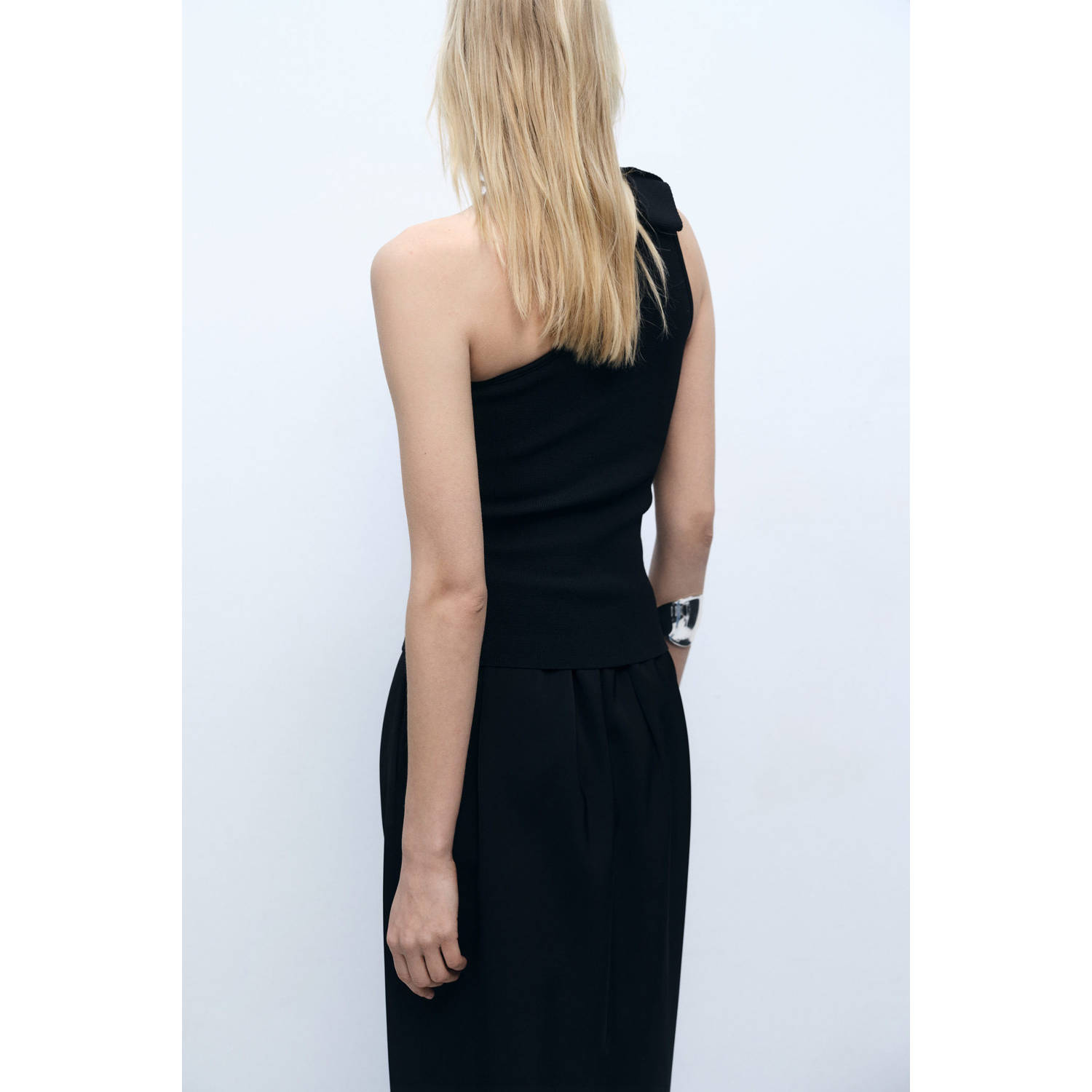 Mango one shoulder top zwart fijn gebreid