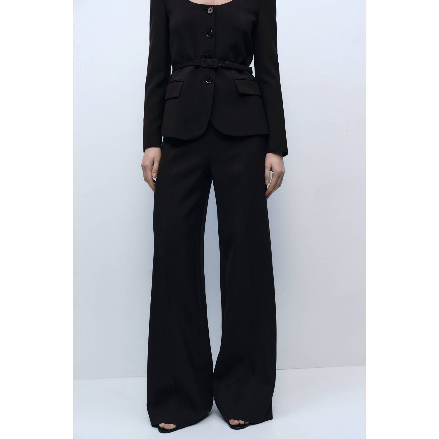 Mango wide leg regular waist broek donkerbruin