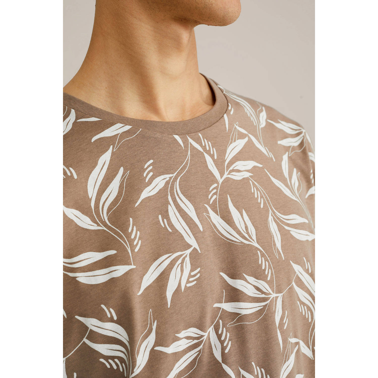 WE Fashion T-shirt lichtbruin
