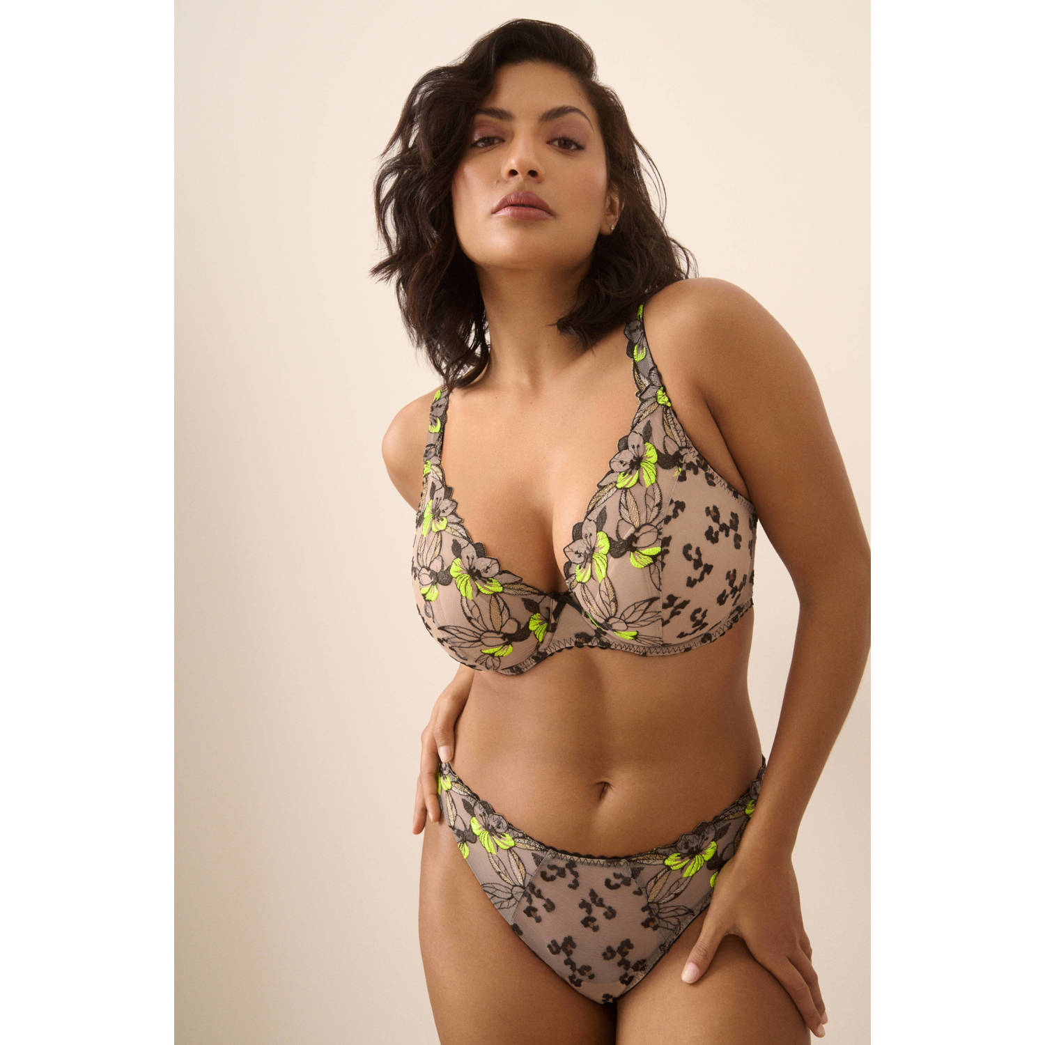 PrimaDonna Twist string Manali beige zwart