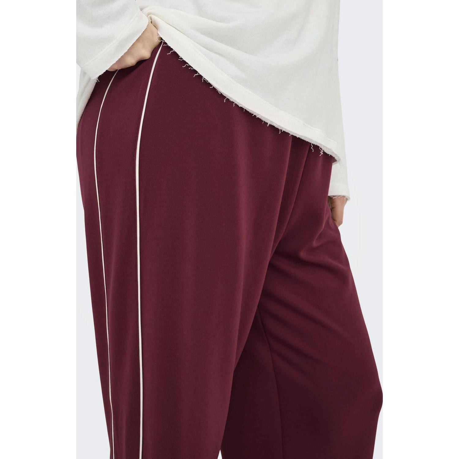 ONLY CARMAKOMA regular high waist casual broek donkerrood