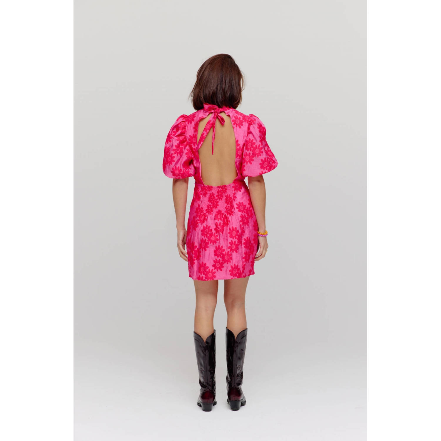 HARPER & YVE korte jurk broderie roze