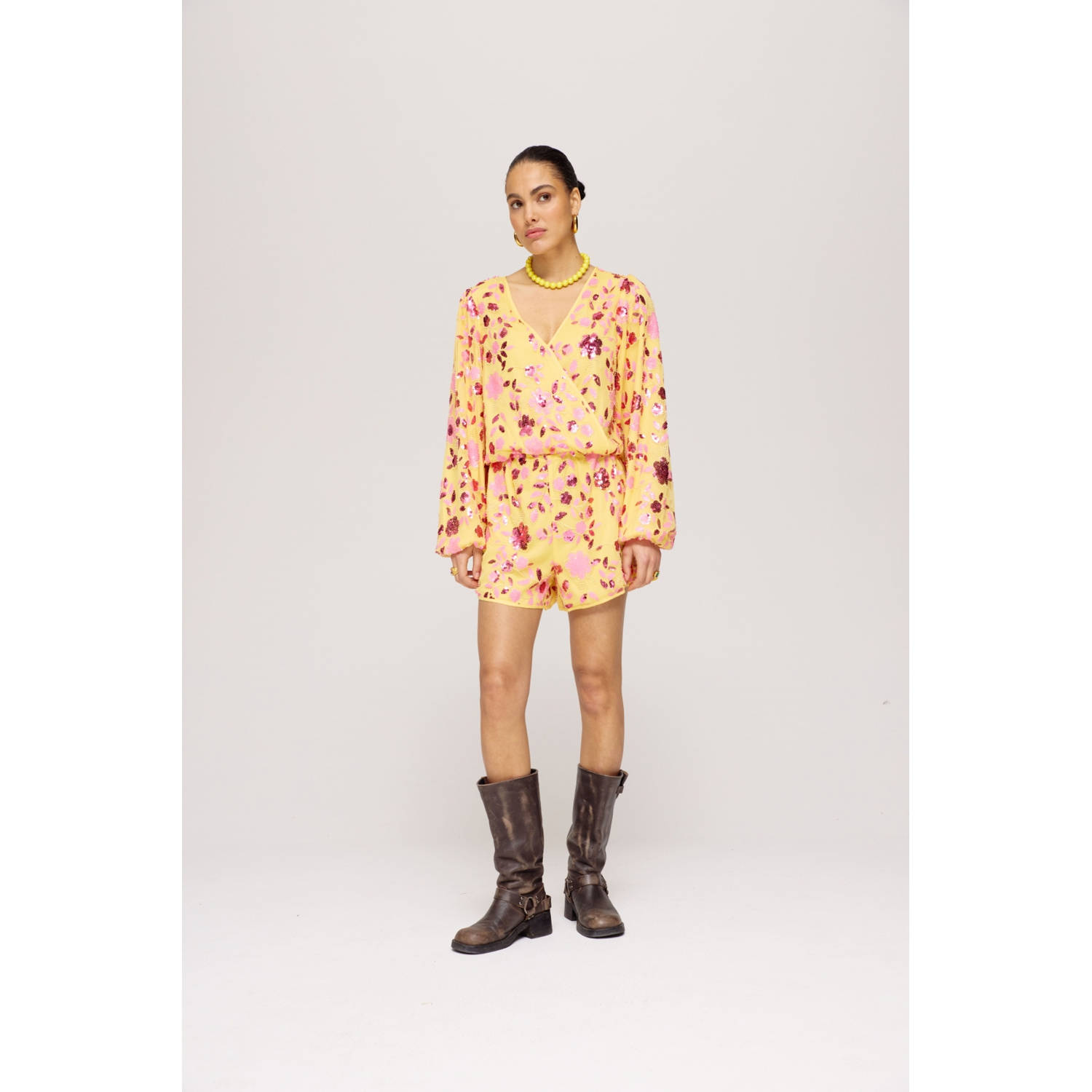 HARPER & YVE geel met pailletten playsuit