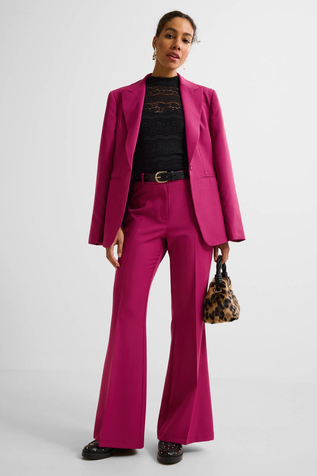 Donkerrode dames Ruby flared high waist broek van polyester met rits- en knoopsluiting en effen