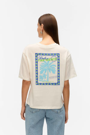 T-shirt wit