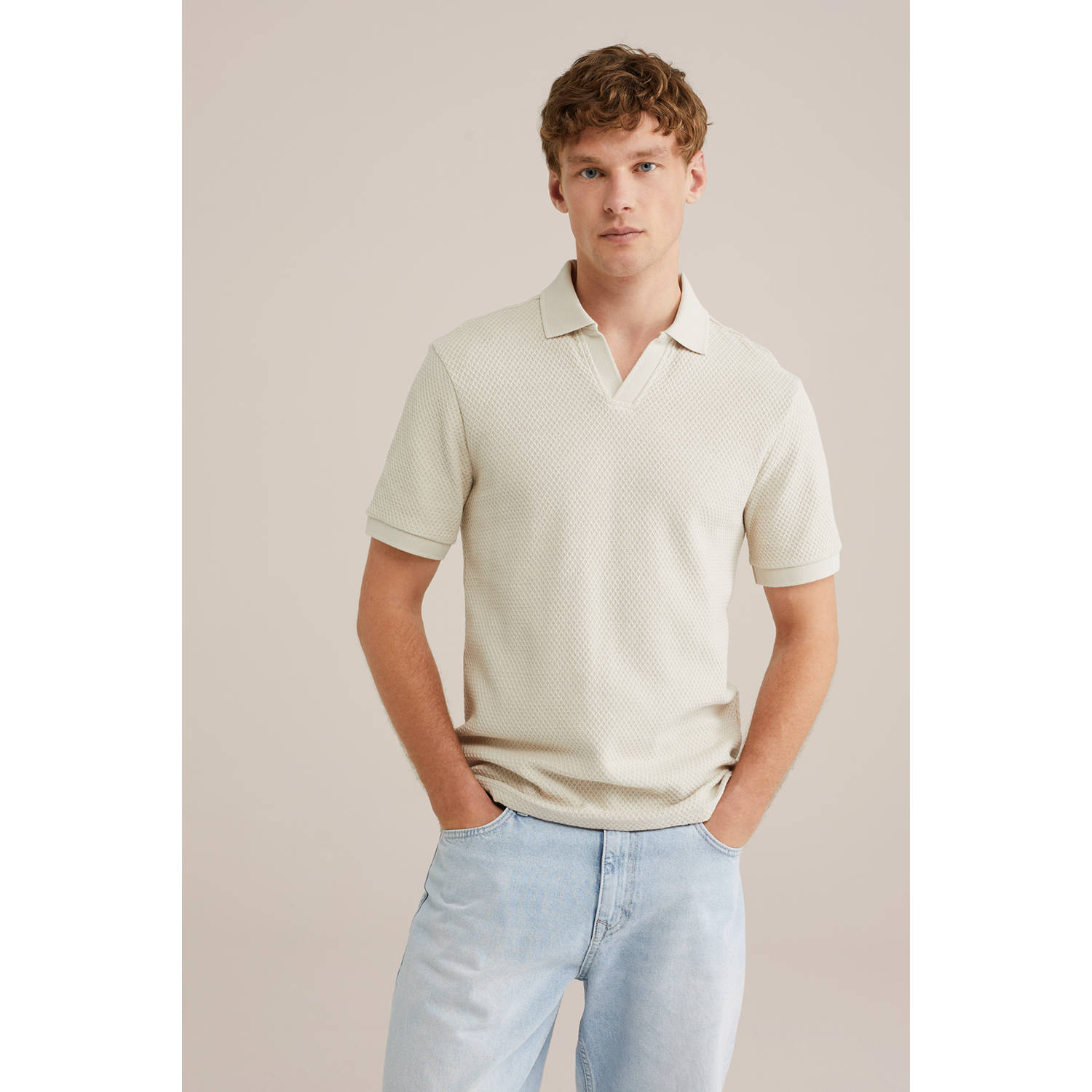 WE Fashion slim polo met ingebreid patroon ecru
