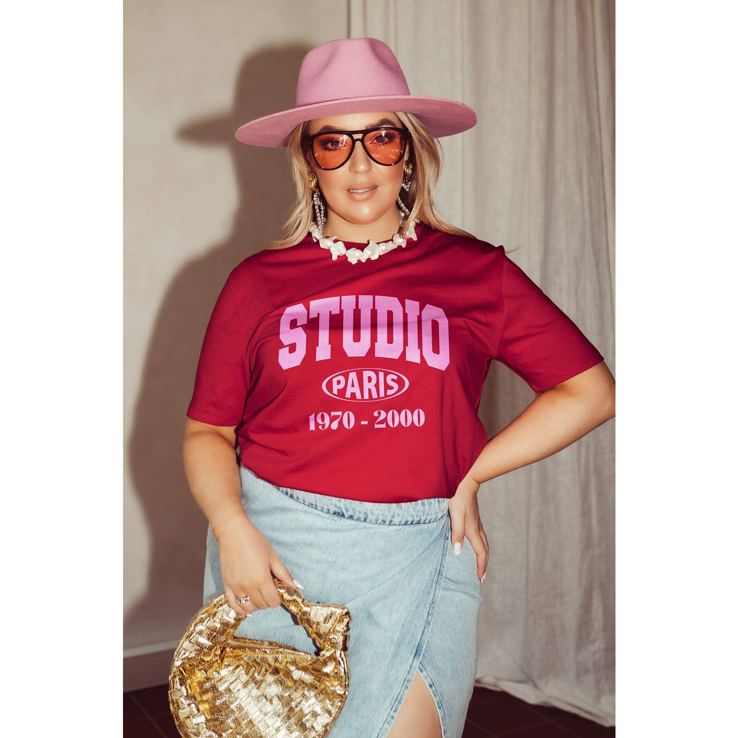 Pinned by K Curve T-shirt donkerrood