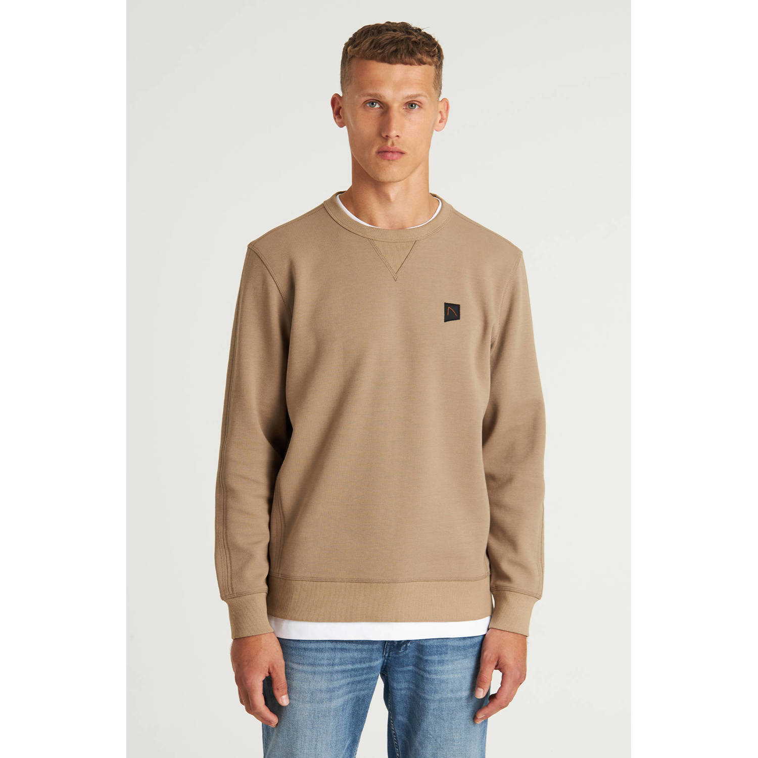 CHASIN' sweater lichtbruin