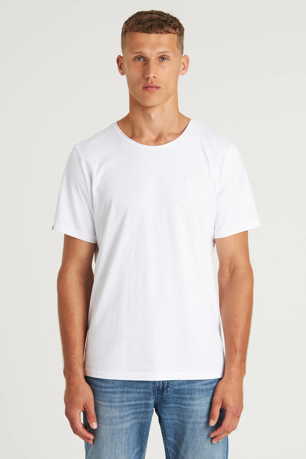 Witte heren CHASIN' regular T-shirt van katoen met effen, korte mouwen en ronde hals