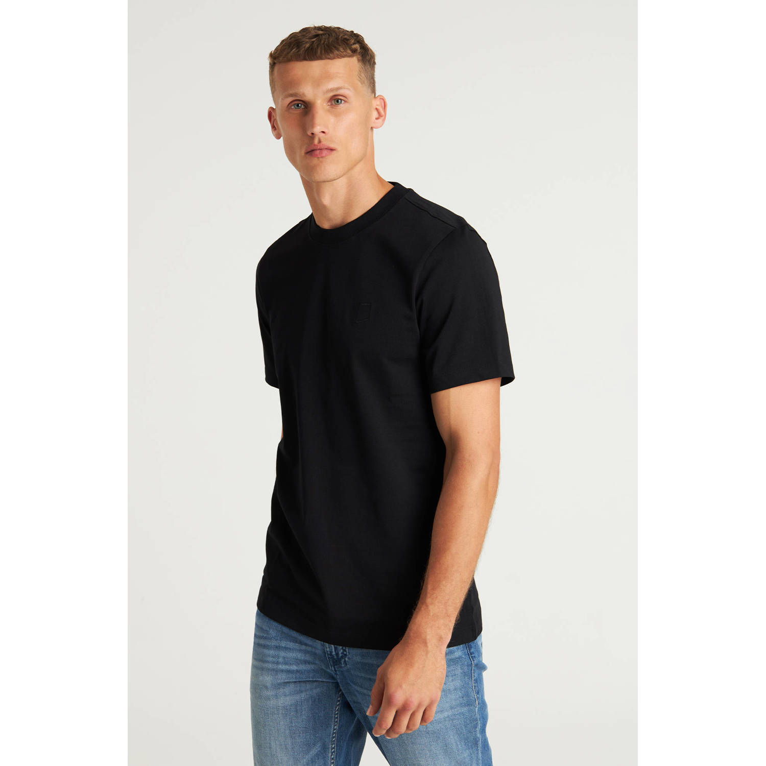 CHASIN' T-shirt zwart