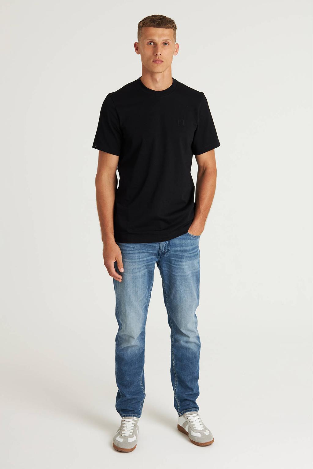 Zwarte heren CHASIN' regular T-shirt van katoen met effen, korte mouwen en ronde hals