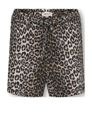 relaxed casual short bruin
