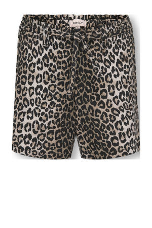 relaxed casual short bruin