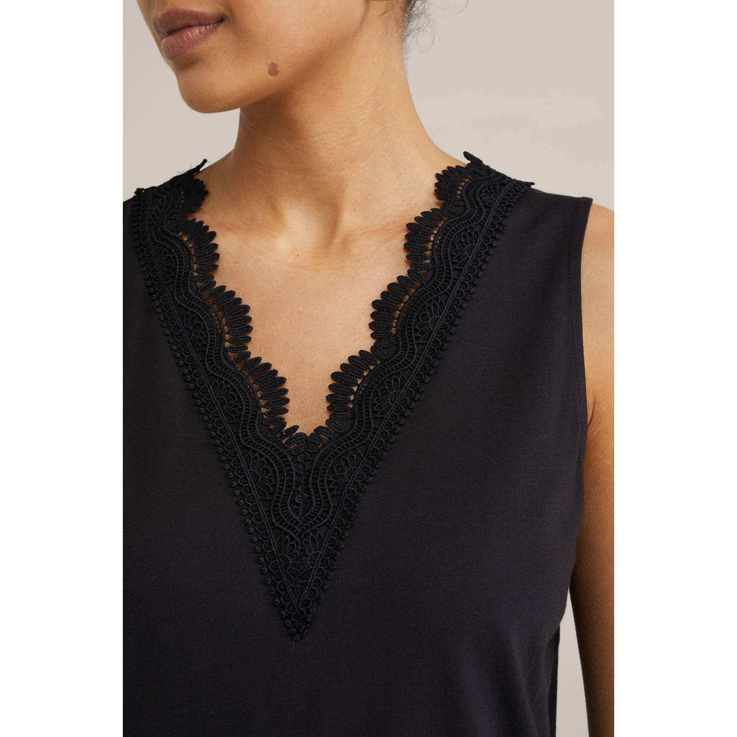 WE Fashion mouwloze top zwart