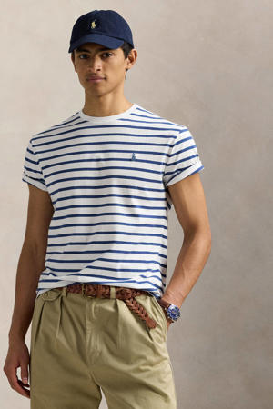 T-shirt wit