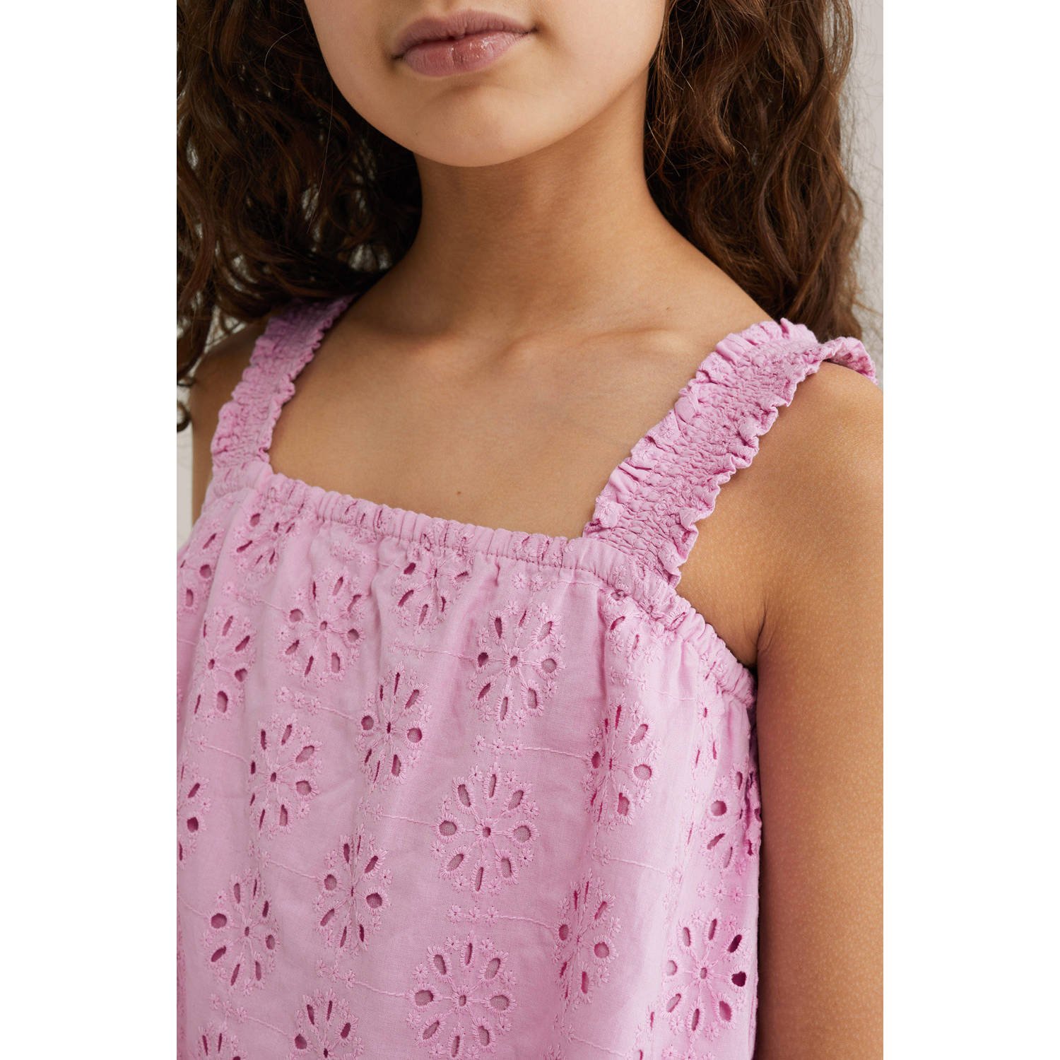 WE Fashion blousetop lichtroze broderie