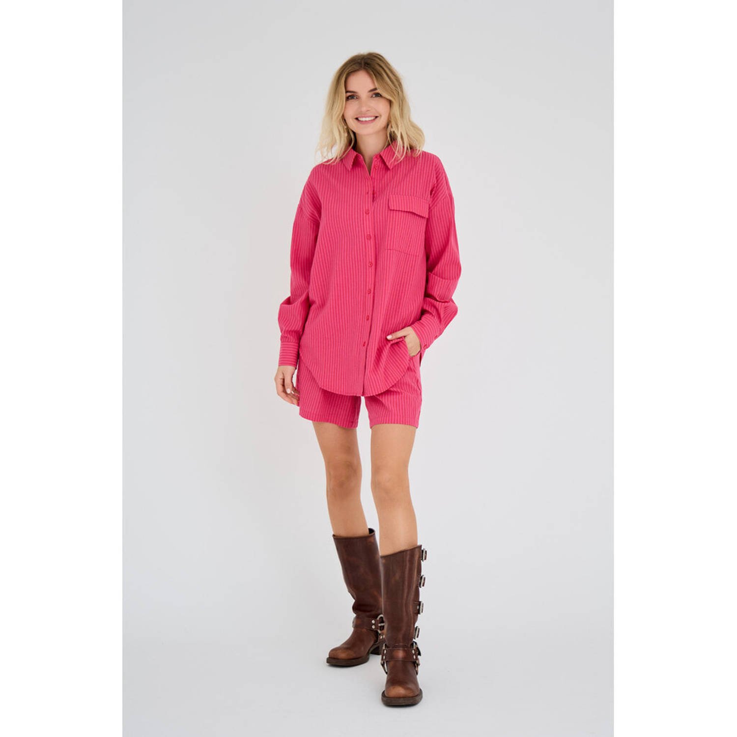 A-View straight regular waist casual short roze