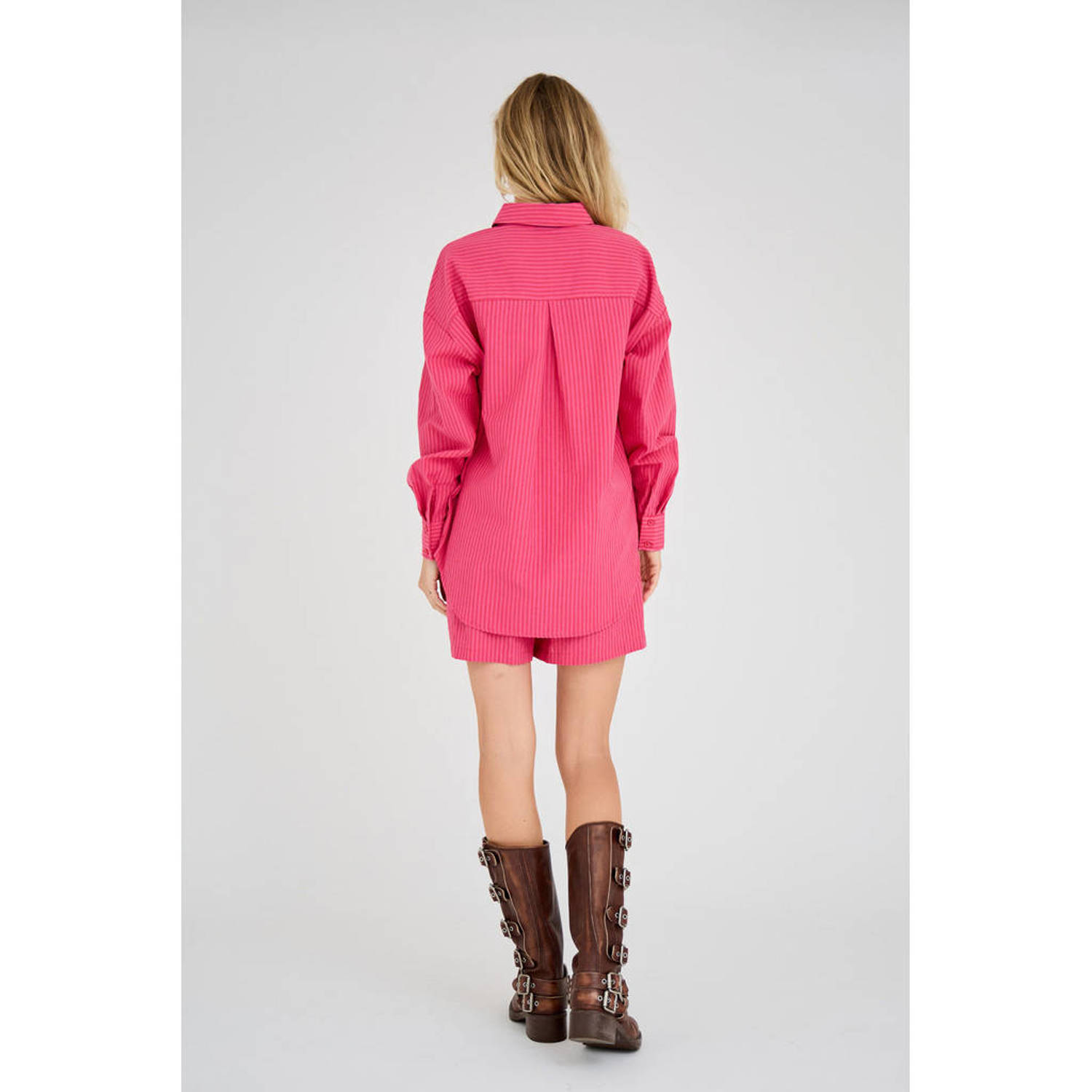 A-View straight regular waist casual short roze