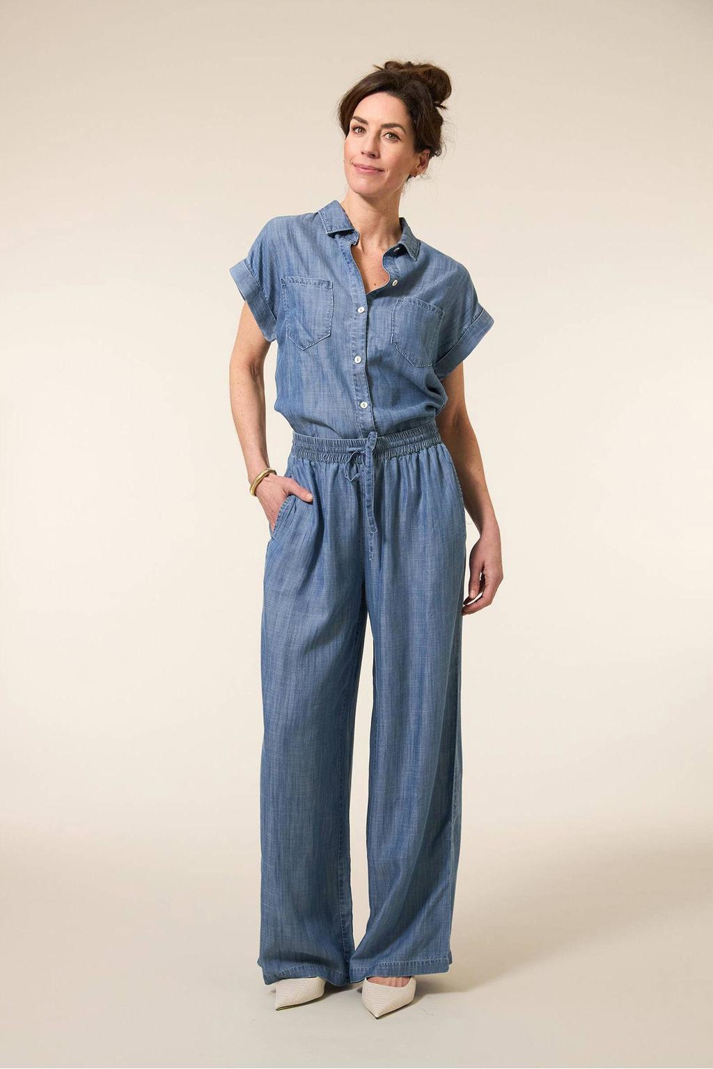 Medium blue denim dames Miss Etam blouse van viscose met effen, korte mouwen, klassieke kraag en knoopsluiting
