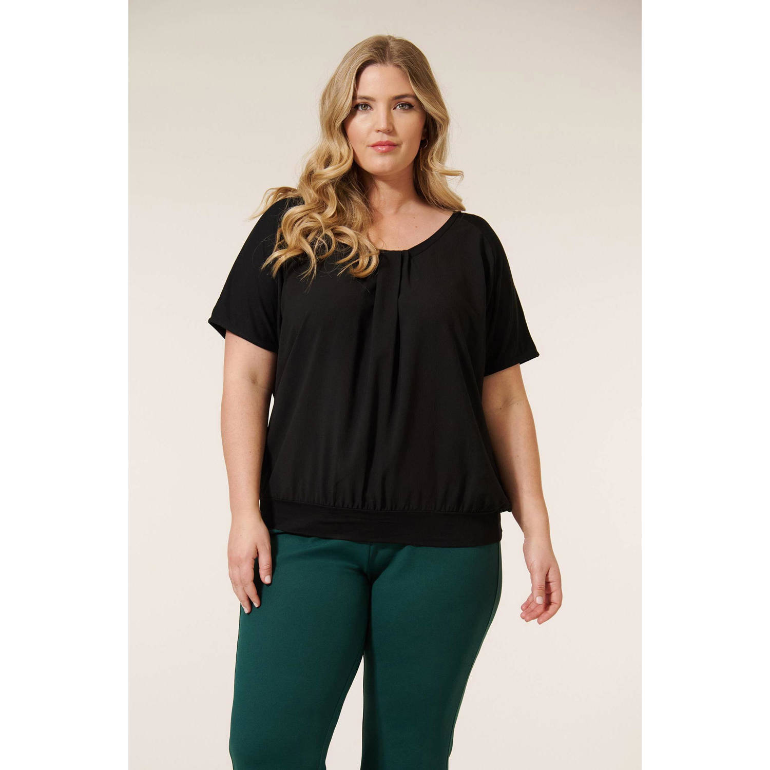 Miss Etam Plus top zwart