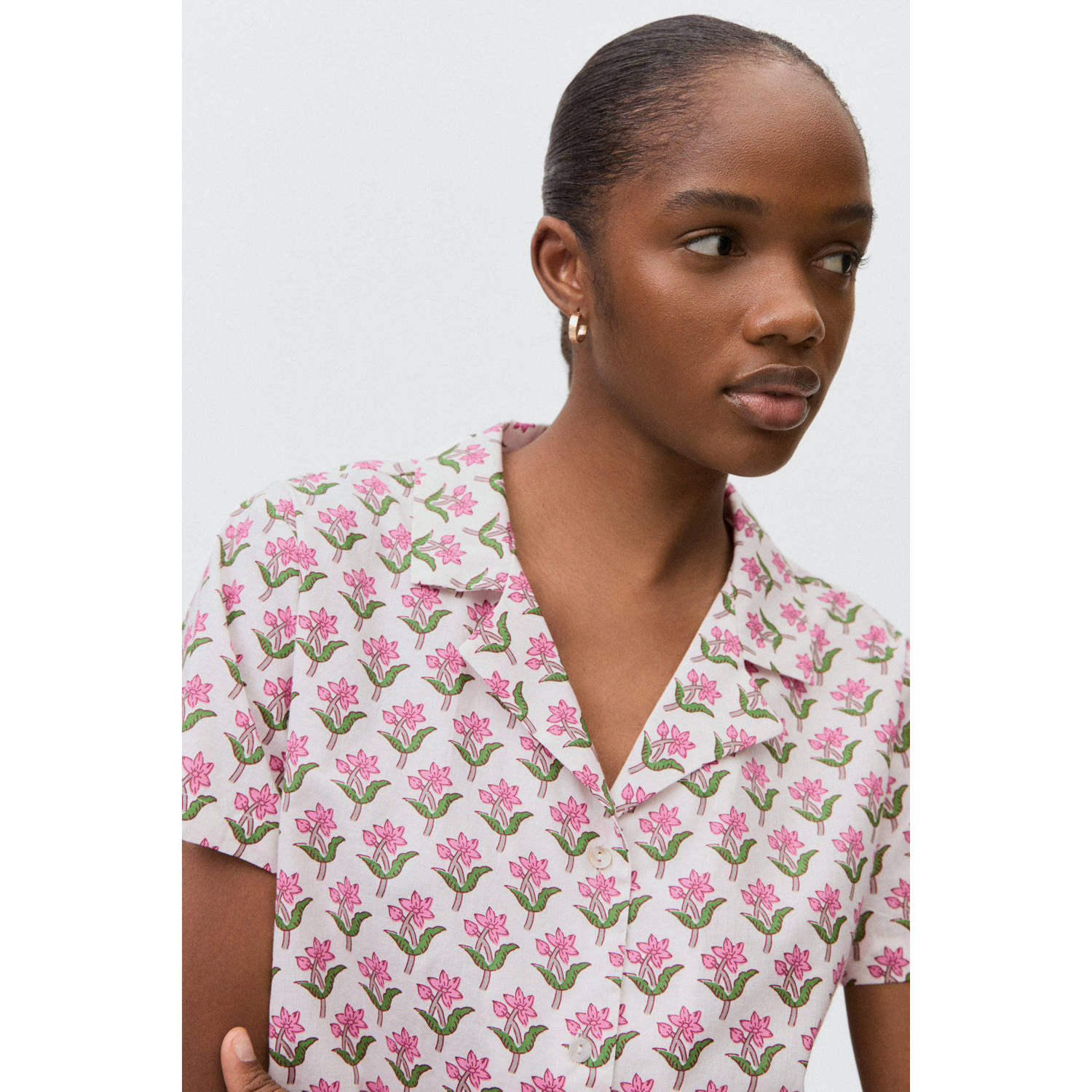 MANGO TEEN shortama roze offwhite groen