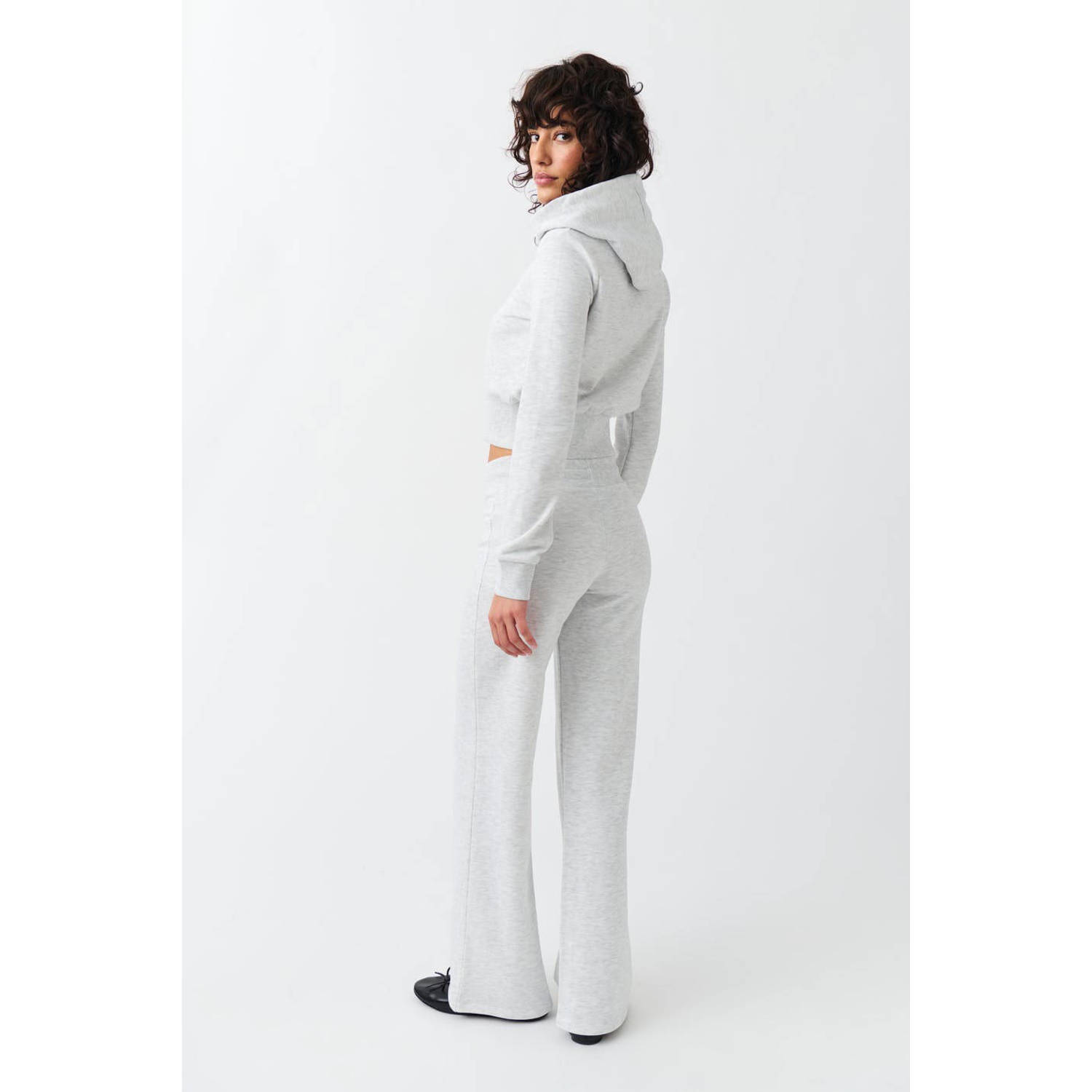 Gina Tricot straight low waist broek lichtgrijs