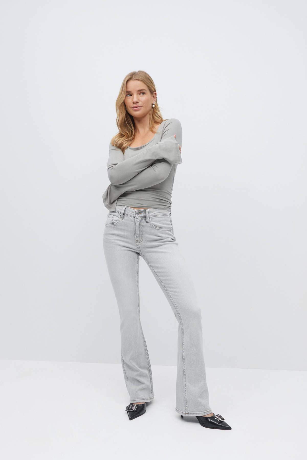 Gina Tricot Low Waist Flared Jeans Grey Denim Wehkamp Gina Tricot Low Waist Flared Jeans Grey Denim Wehkamp