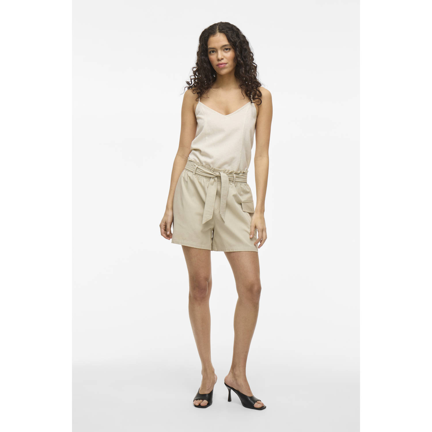 VILA regular high waist cargo short zand