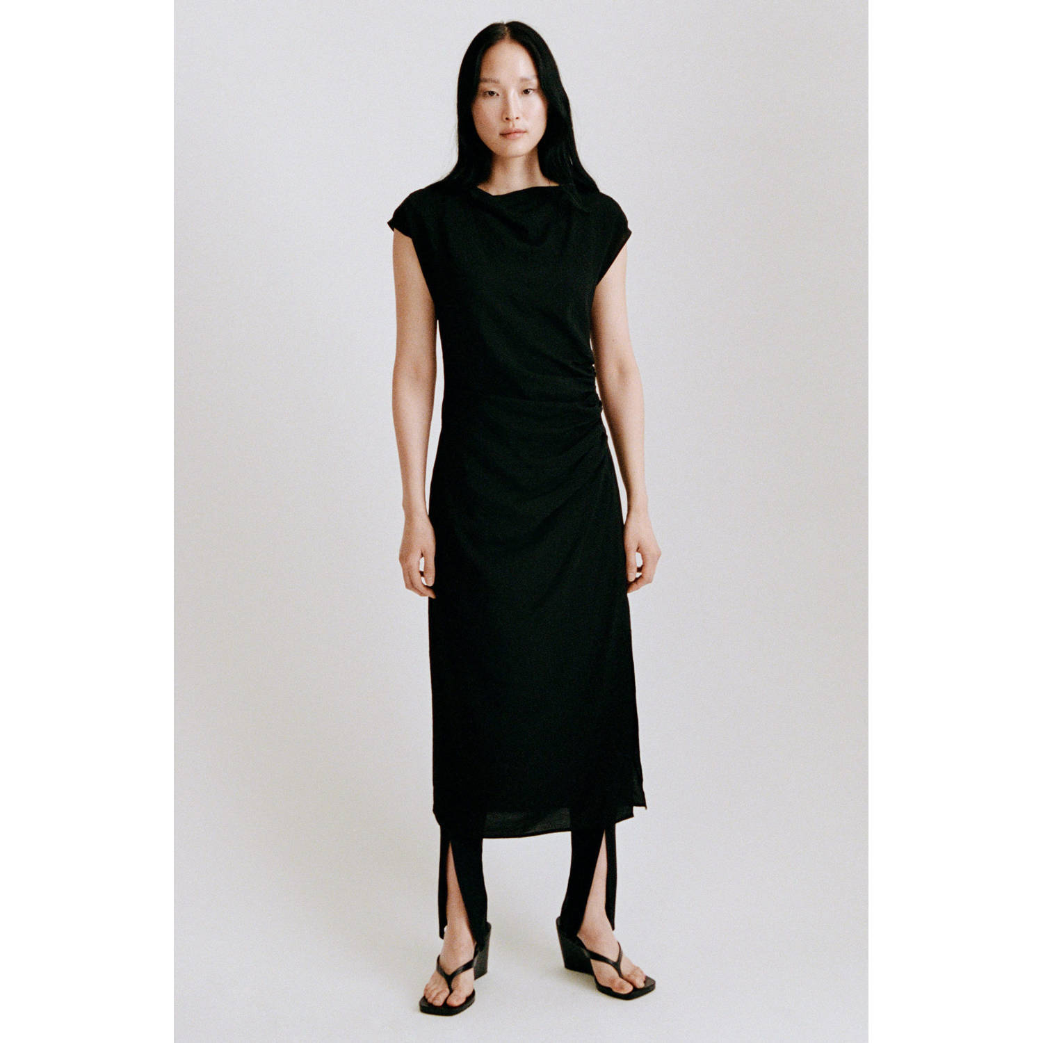 Mango midi jurk zwart