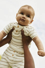 thumbnail: Wit en beige jongens NAME IT BABY T-shirt van katoen met strepenprint, korte mouwen, ronde hals en textuur