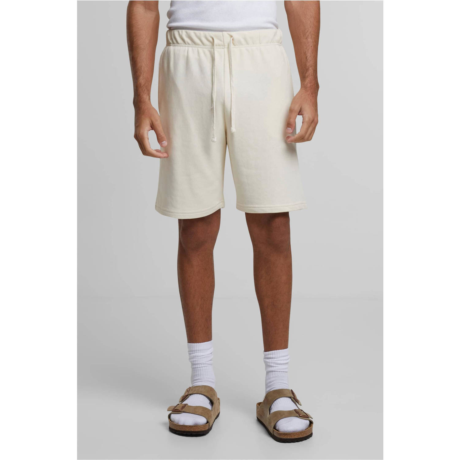 Urban Classics regular fit short white sand