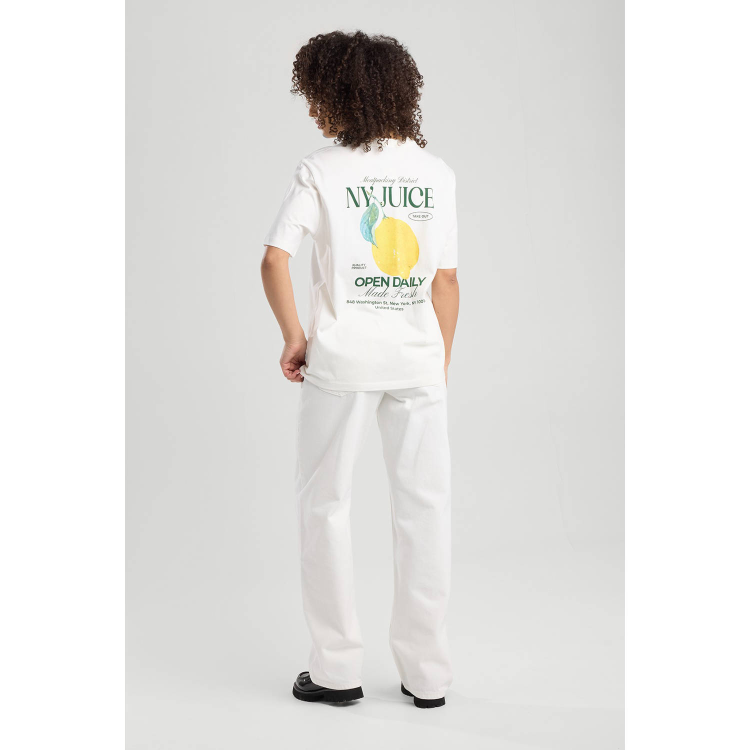 America Today T-shirt wit