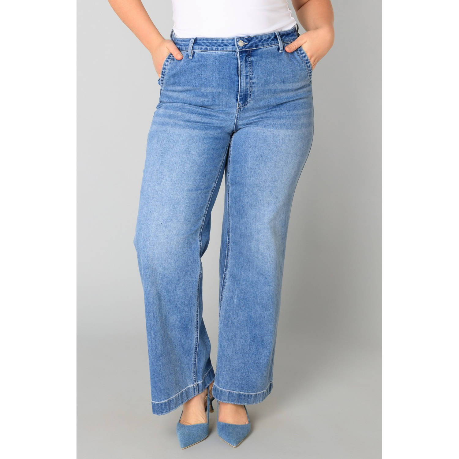 Yesta medium blue denim