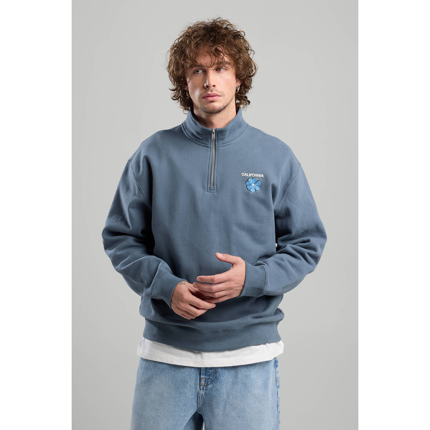 America Today sweater grijs