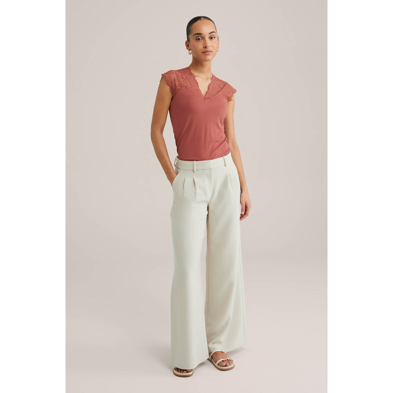 WE Fashion top roodbruin rib gebreid