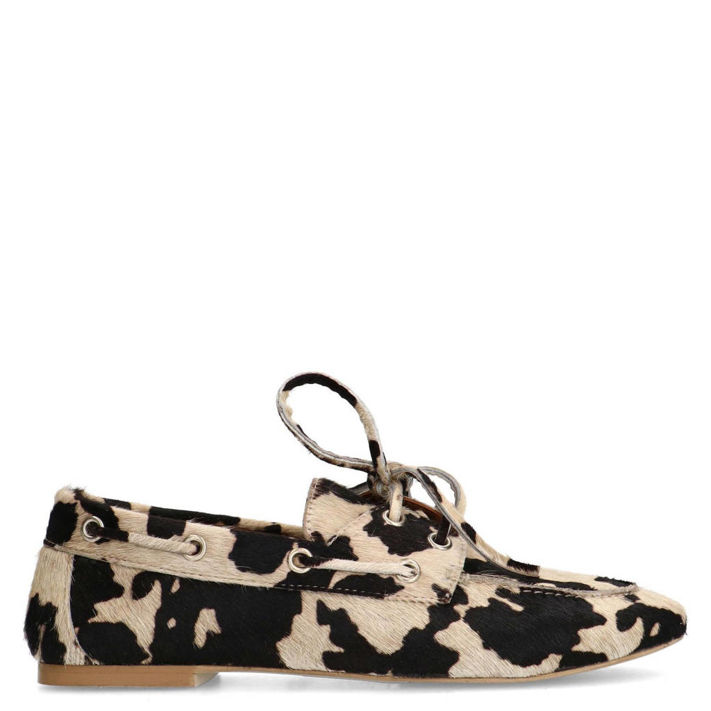 Beige en zwarte dames Sacha leren bootschoenen met veters en koeienprint