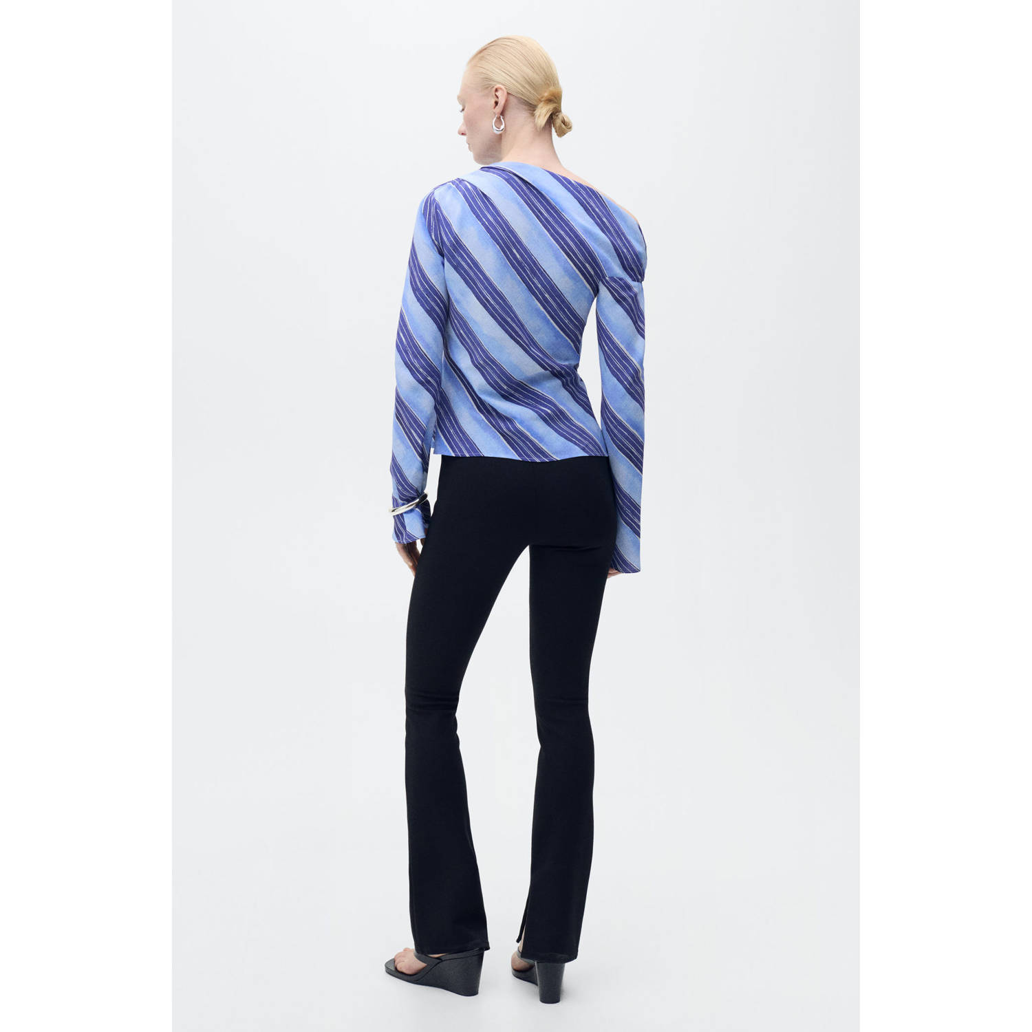 Mango off shoulder top blauw