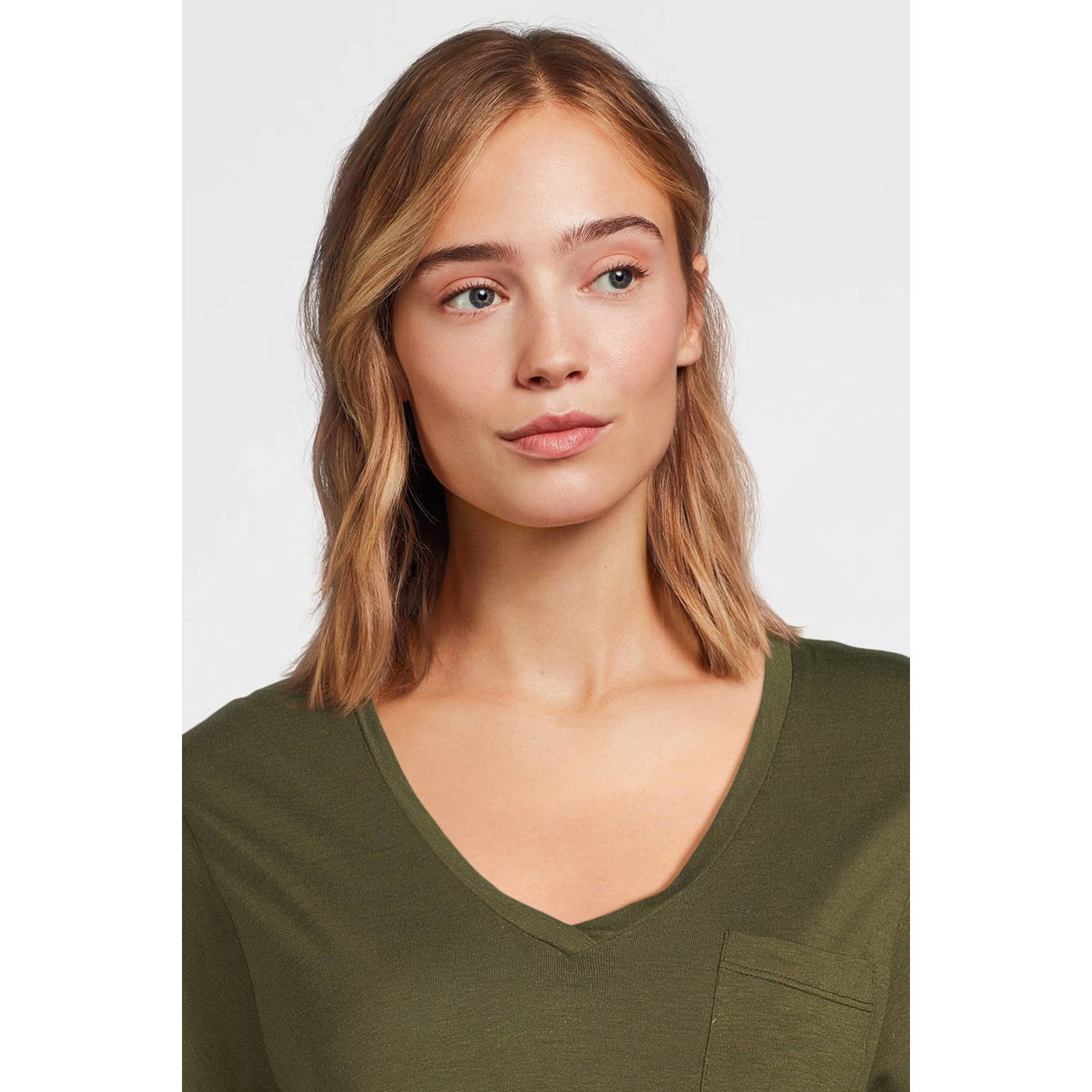 anytime loose fit T-shirt met V-hals olijfgroen