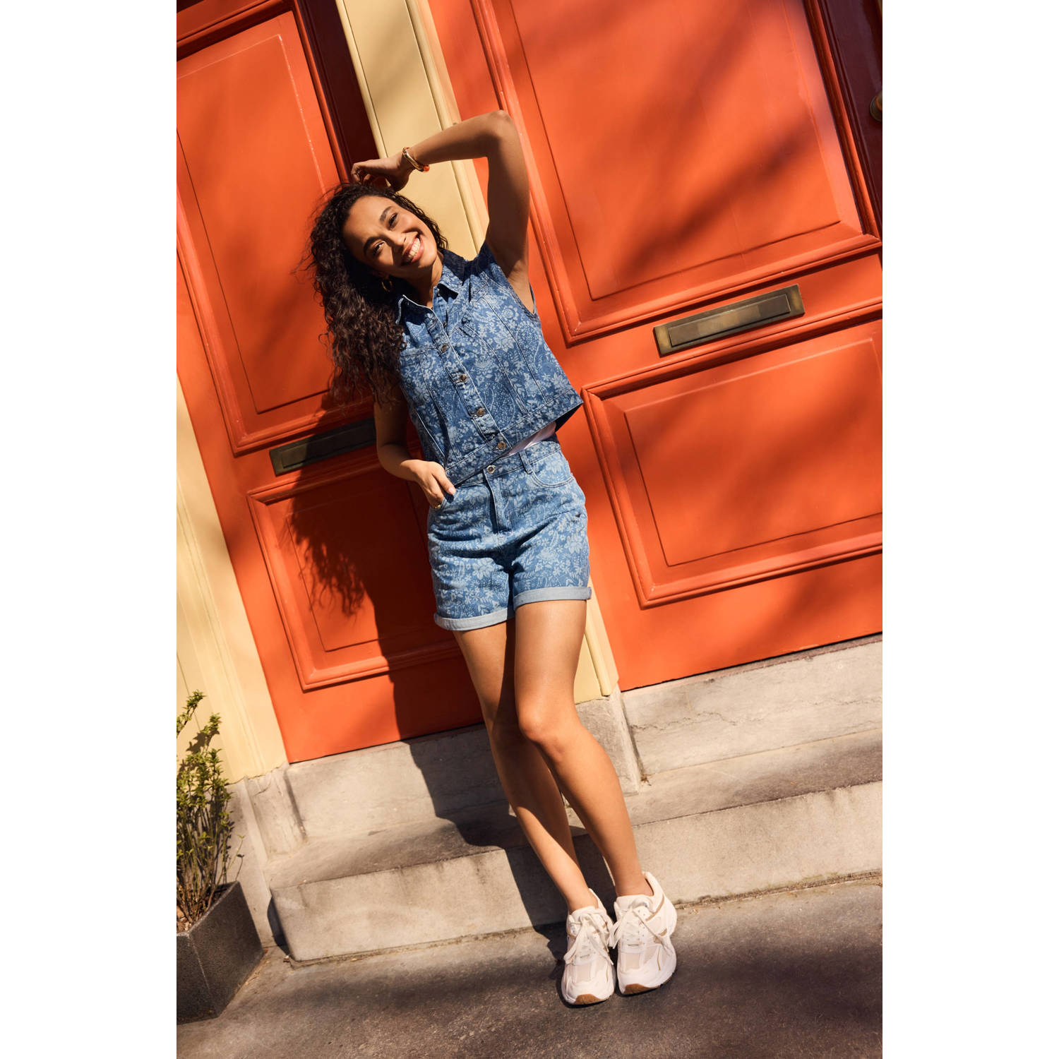 LOLALIZA Romy Monteiro x Wehkamp denim gilet medium blue denim