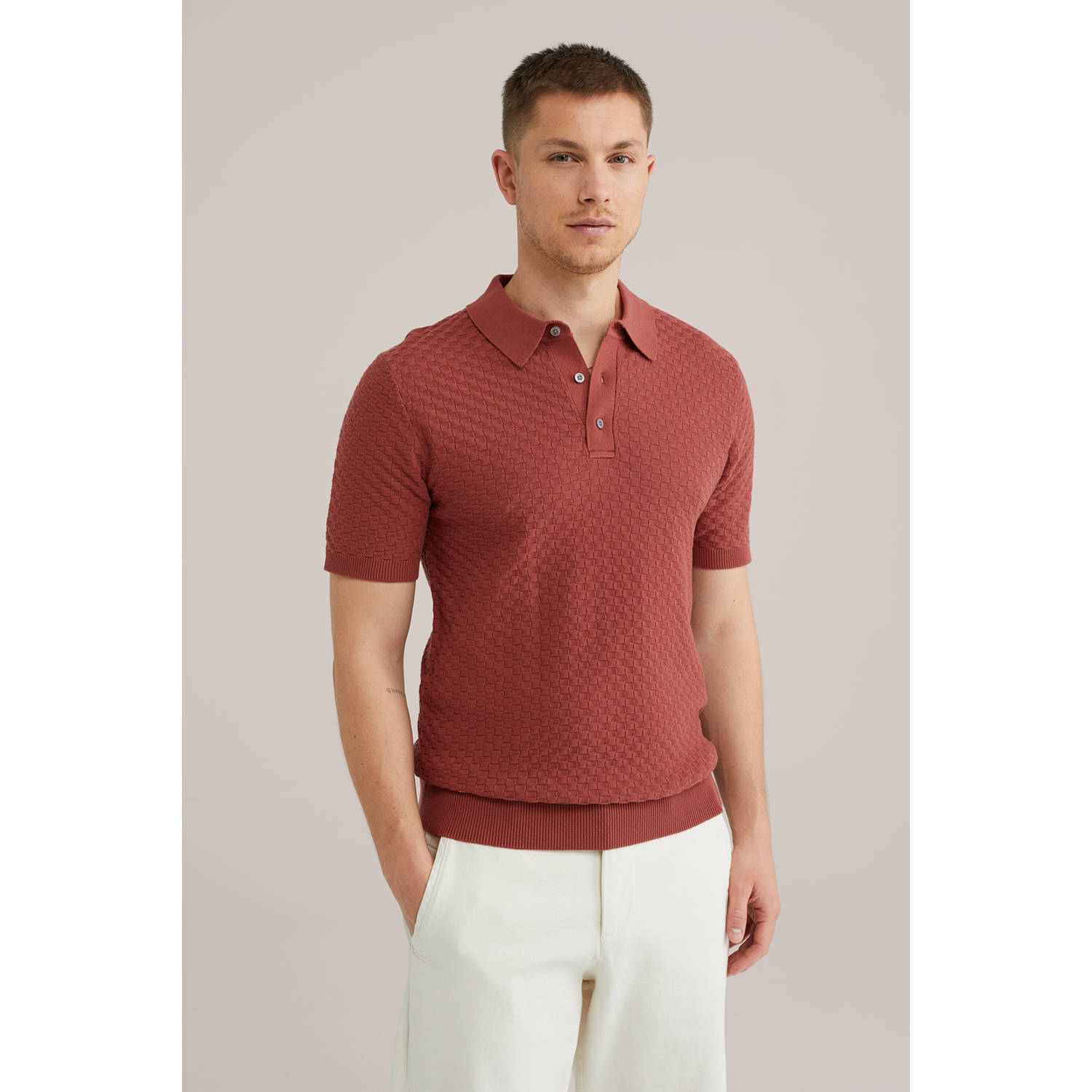 WE Fashion regular polo met ingebreid patroon roodbruin