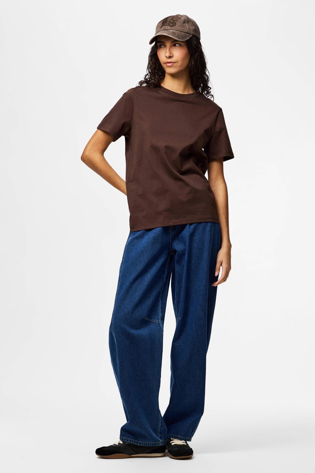 Bruine dames PIECES T-shirt van katoen met effen, korte mouwen en ronde hals